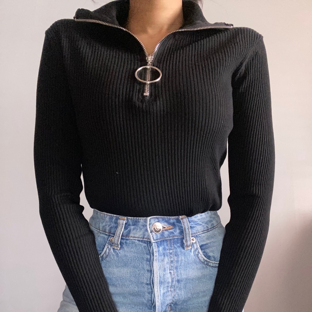 O-Ring Zip Up Top